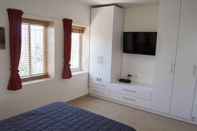 פלד -  בית של אמנות