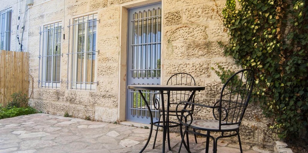 פלד - בית של אמנות החצר והנוף (7).jpg