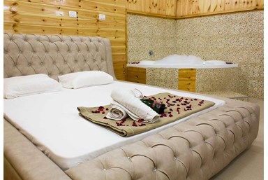 מלכת שבא תלמי בילו - סוויטת ירדן