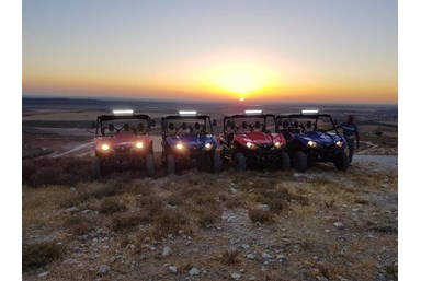 נוף החאן - החצר והבריכה