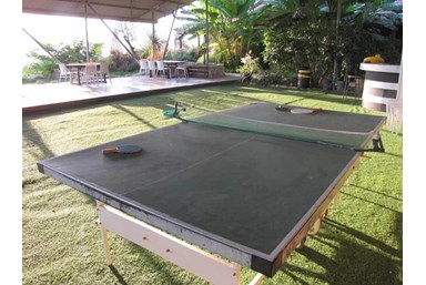 נוף החאן - החצר והבריכה