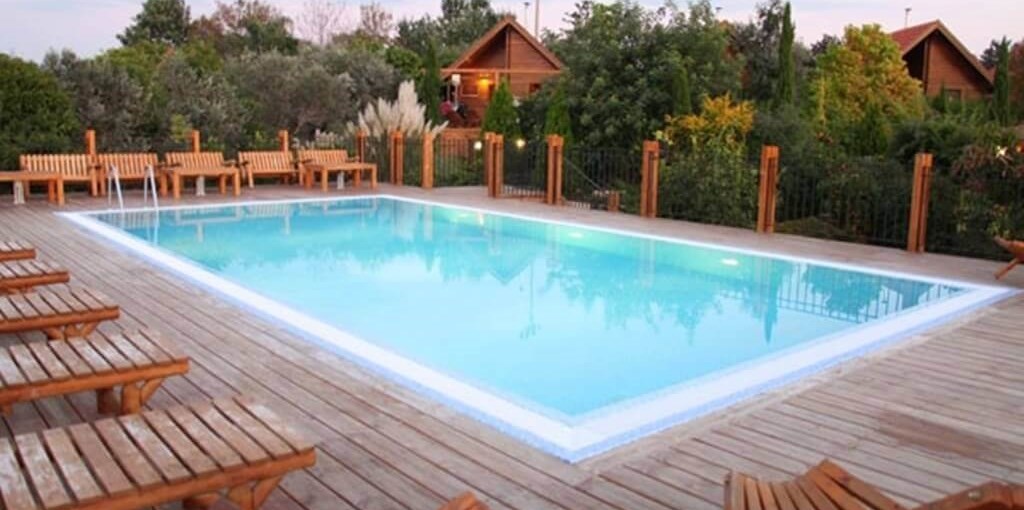 ניר בגליל בריכה וחצר (3).jpg