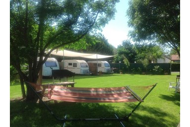 אירוח איריס - מתחם הקרוואנים