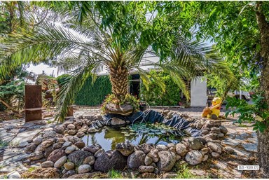 בפרדס - בקתת תפוז