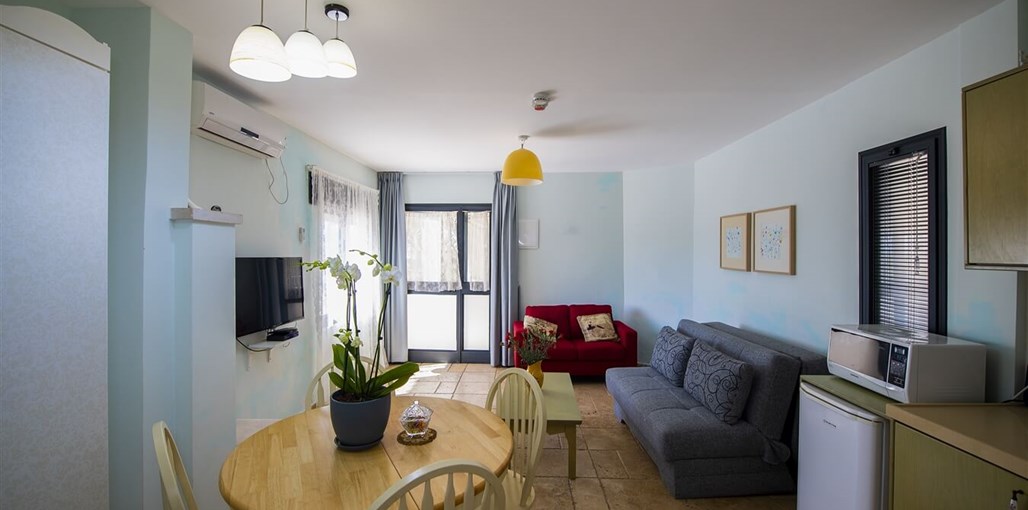 הבית במטע AMR_4679.jpg