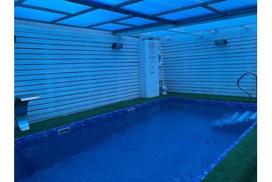 שקיעה באופק - הבריכה ומרפסת נוף