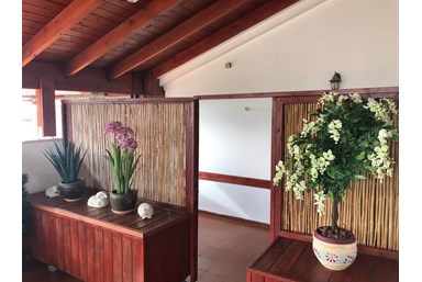 שקיעה באופק - הבריכה ומרפסת נוף