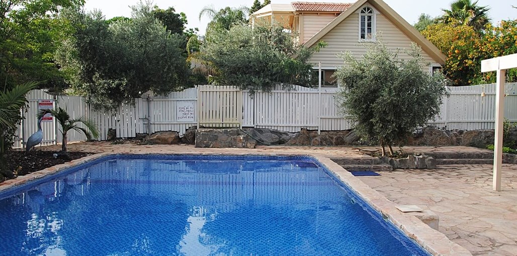 אחוזת אור הגולן בריכה_04.JPG