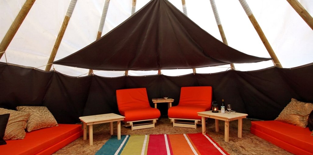 אינדיאני ג'ונס אוהל גדול (6).JPG