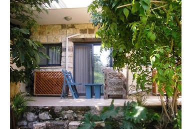 חצר שולמית - המלון