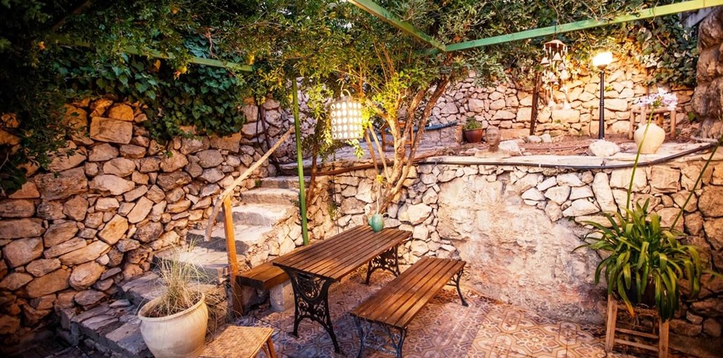 הקן בית נופש רומנטי בעין כרם 33.jpg