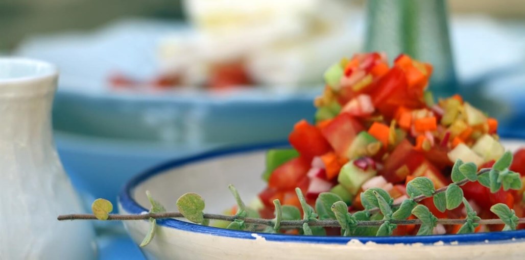 הקן בית נופש רומנטי בעין כרם ארוחת בוקר (9).JPG