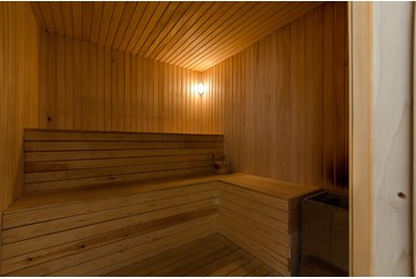 מרכז הירח - Moon Center - המתחם המשותף