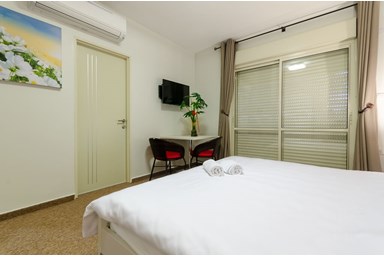 מרכז הירח - Moon Center - החדרים