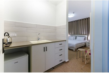 מרכז הירח - Moon Center - החדרים