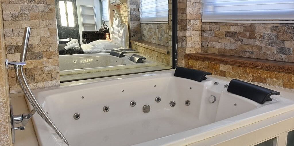 אוטופיה בצפון קינג 7 (4).jpg