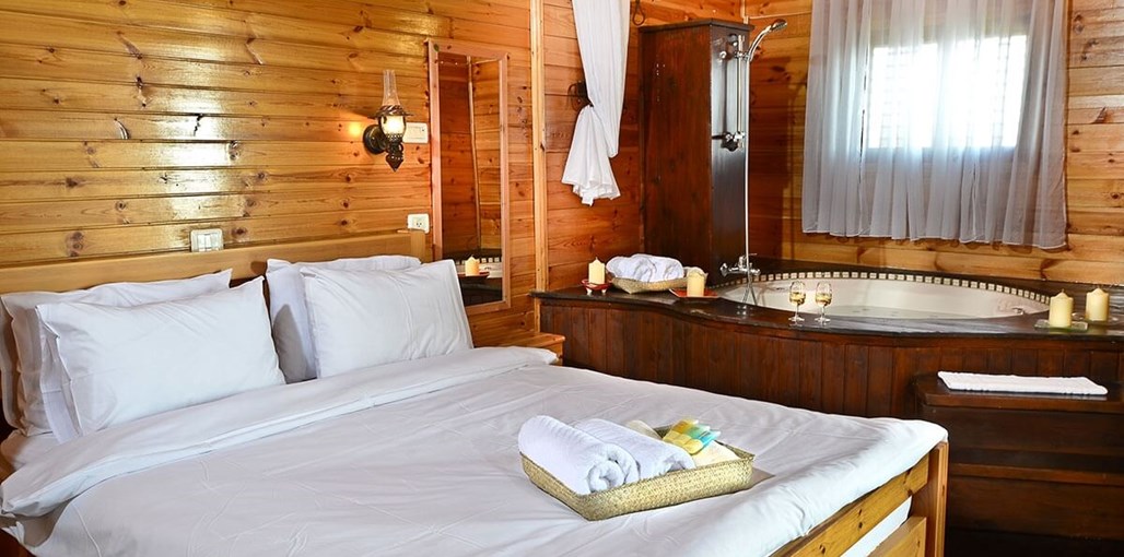 ונילה בקתות עץ (3).jpg