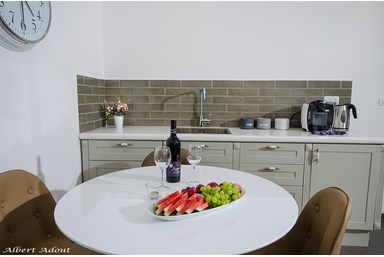 טיטי - סוויטות ראש פינה - סוויטות סניור