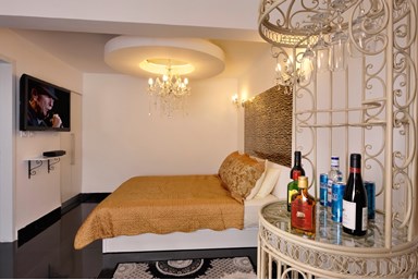 זריחת הירדן בכנרת - סוויטות עינב