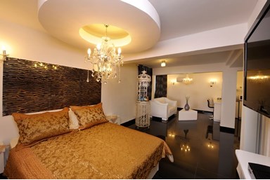 זריחת הירדן בכנרת - סוויטות עינב