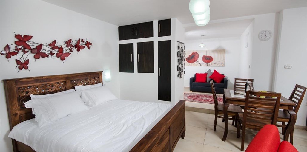 אוטופיה גלילית אגוז 9.jpg