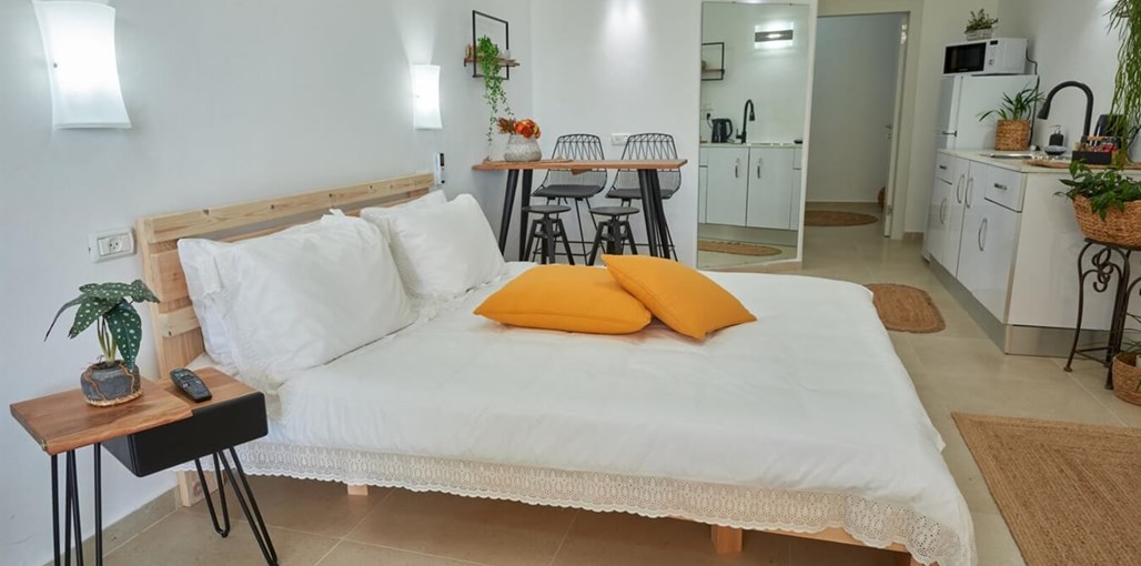 אוטופיה גלילית שקד 25 (4).jpg