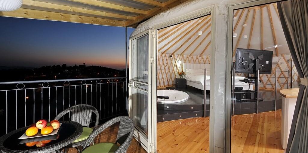 גן המלכים יורט (7).JPG