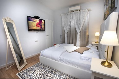 תמר על הים - סוויטת יעל