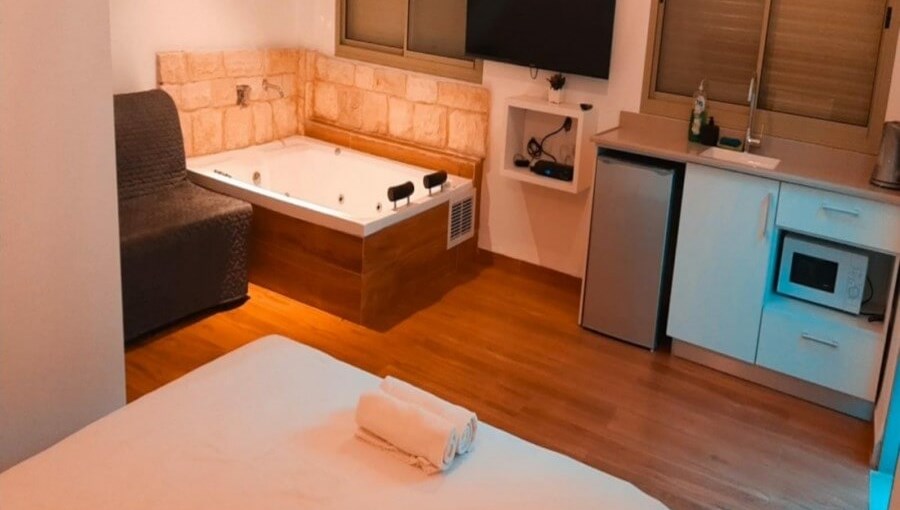 אחוזת דור סויטה E (1).jpg