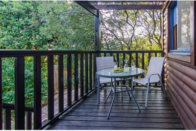 מזל של צימר - בקתות העץ