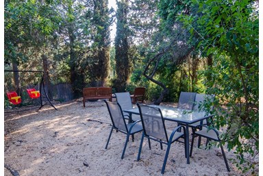 מזל של צימר - חצר המתחם