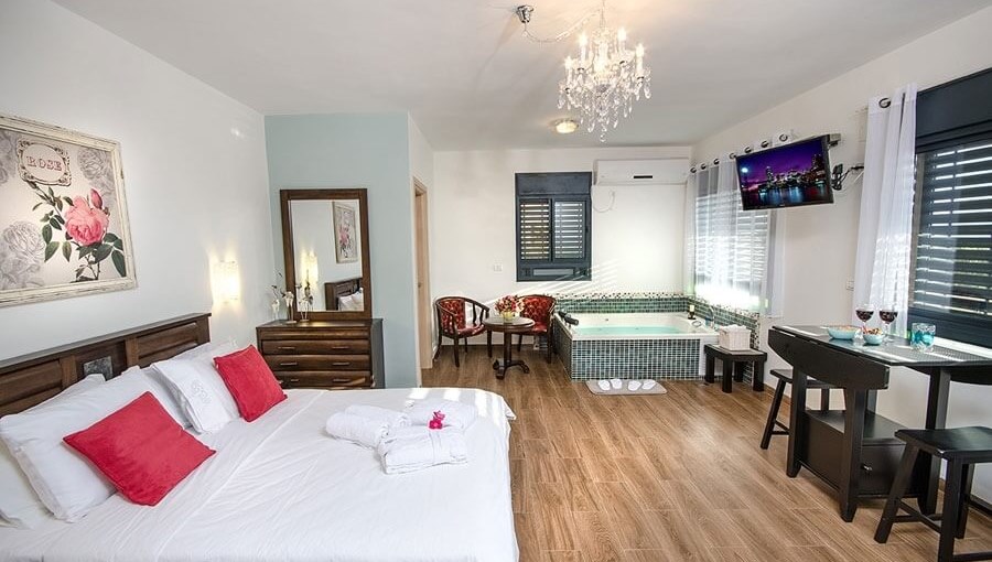 נוף לאהבה 4 (Big).jpg