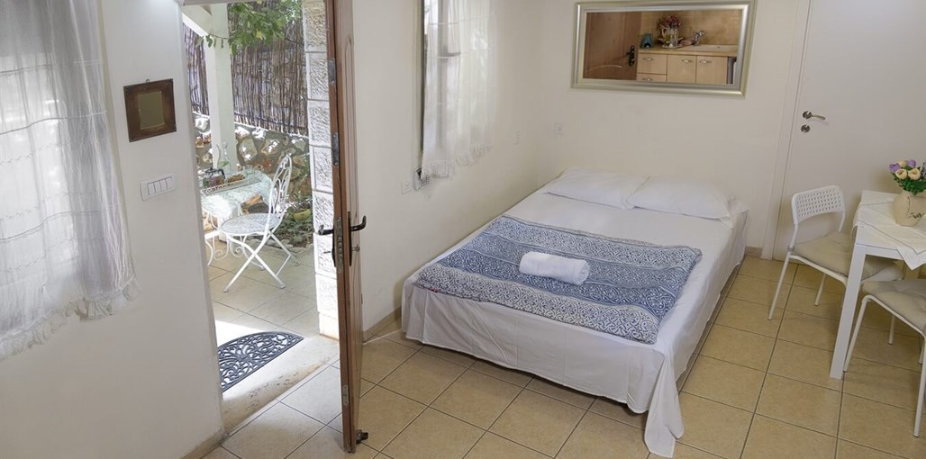 פינת נופש בראש פינה שרי (5).jpg