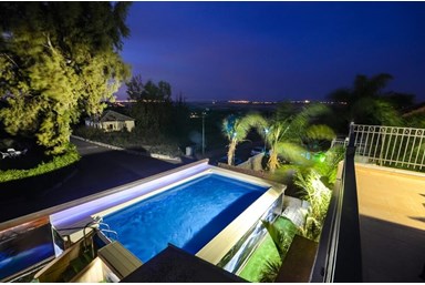 אהבה במושבה