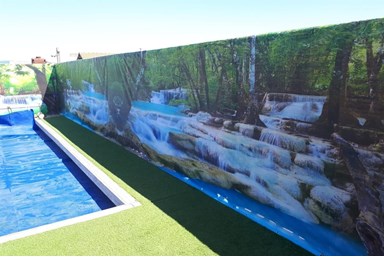  בדלתון - החצר והבריכה