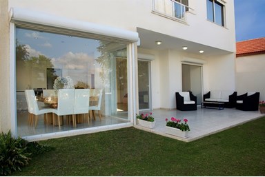 וילה על הים