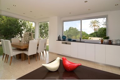 וילה על הים