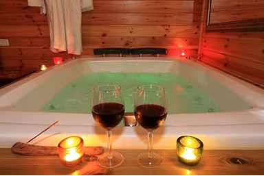 הצימר של צימוקי - בקתות העץ