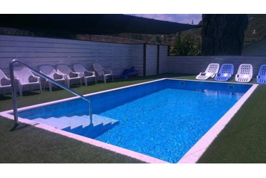 הצימר של צימוקי - חצר המתחם