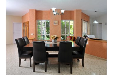 אהבה ולימונים - הוילה