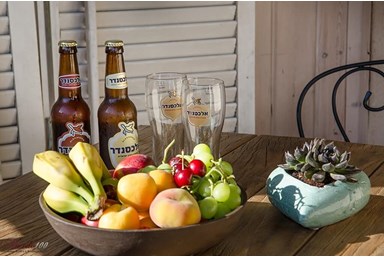 צימר ברוניתא - החצר והמסעדה