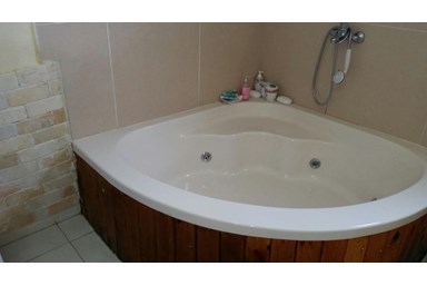 באופק הים - בקתות העץ