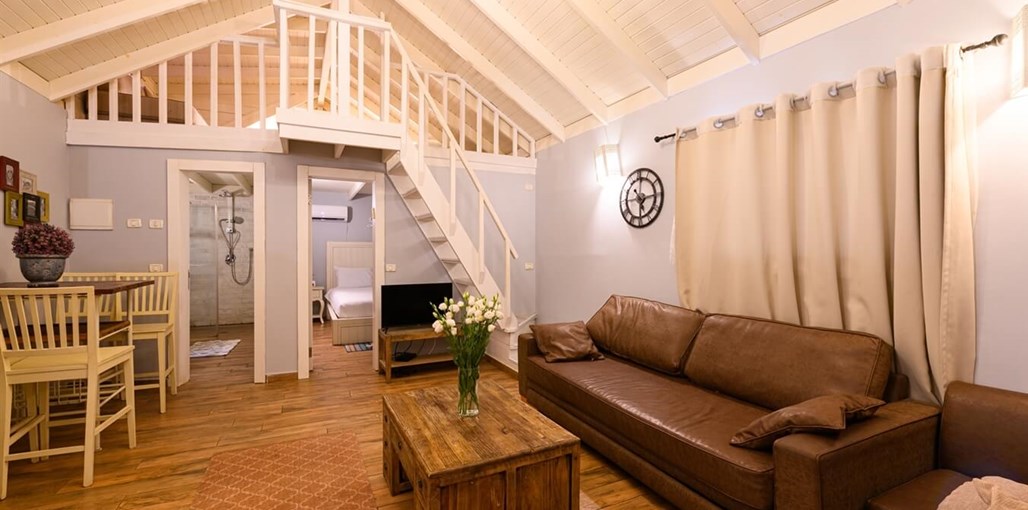 בקתות ילוז TMR_7894_תומר_שלנגר_צלם.jpg