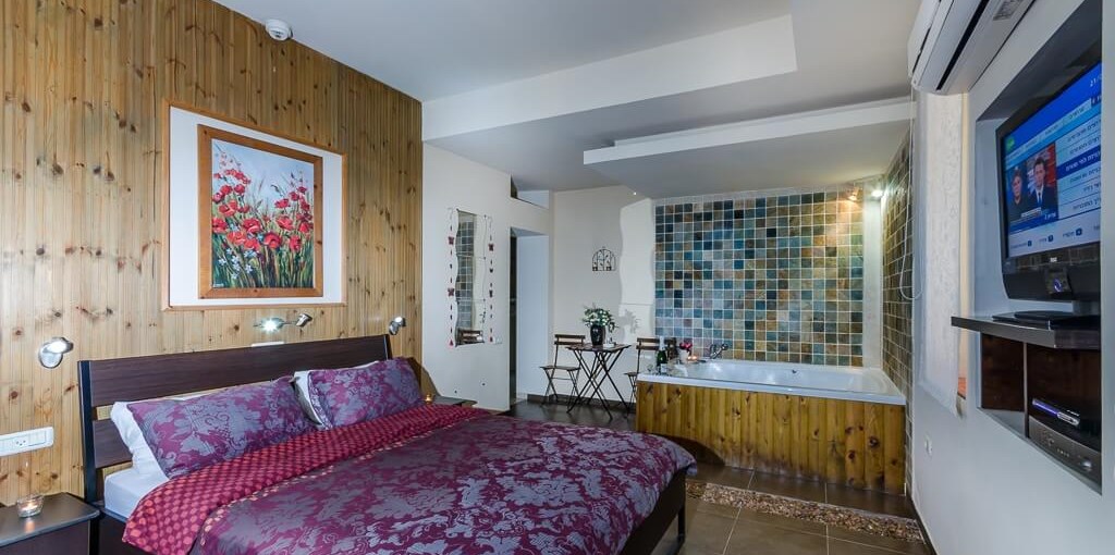 דבש לאוהבים רותם (7).jpg