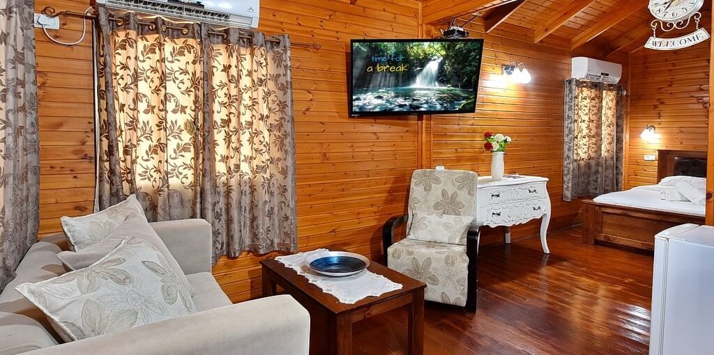 בקתות מעיינות האהבה BEA_5552_0.jpg