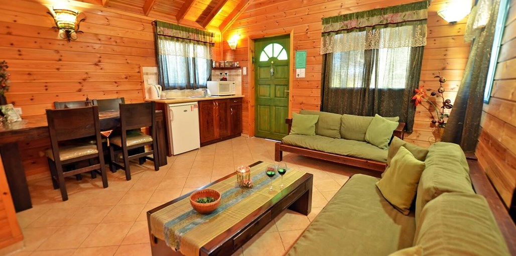 סוויטות חלב ודבש רימון (5).jpg