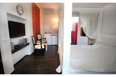 אירוח רוסו - חדרי האירוח