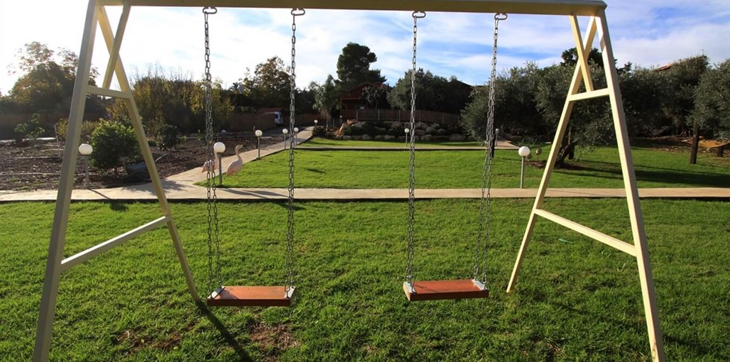 פינה בסג'רה חצר (3).jpg