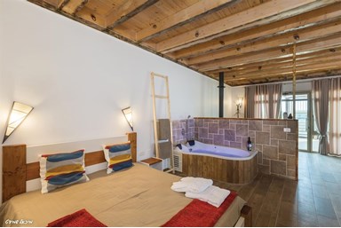 ברמה מעל הכנרת - הסוויטות