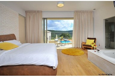 מלכי האוס - סוויטות אור ויובל